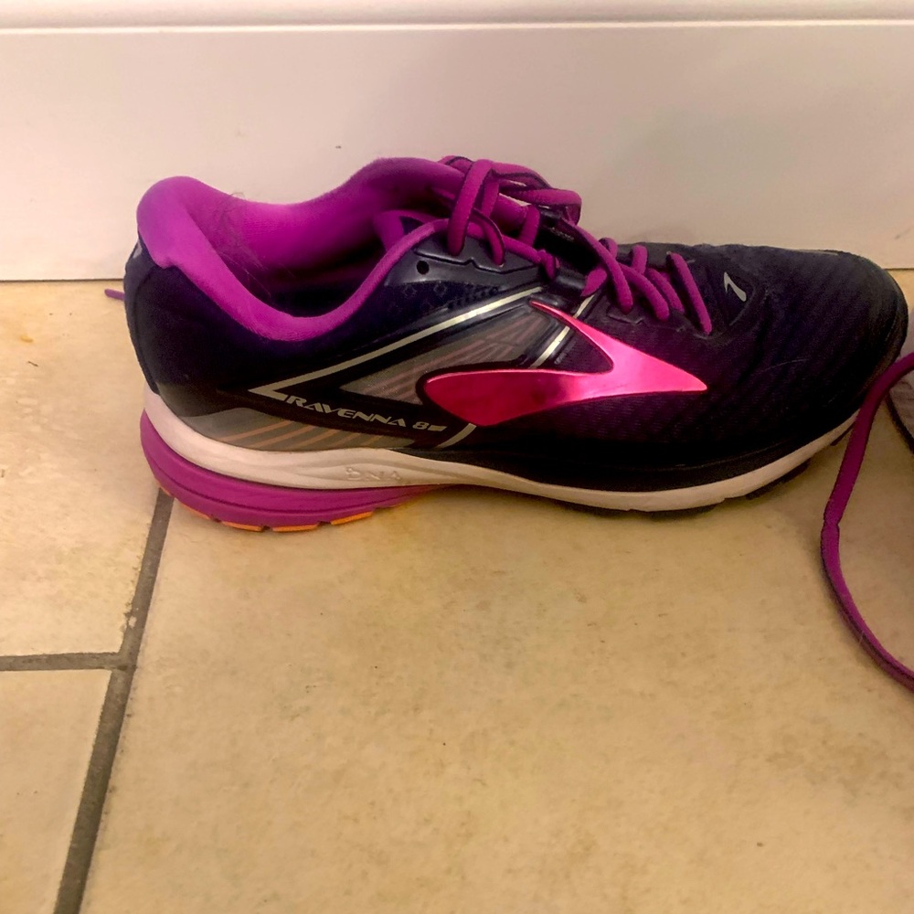 Brooks Revenna 8 Running shoe
